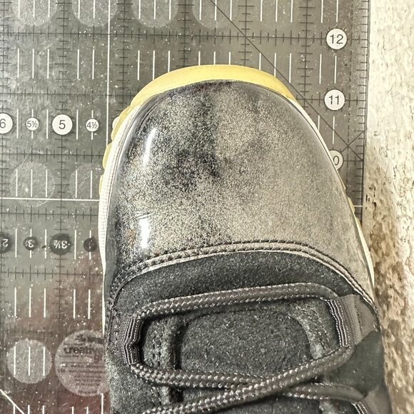 Nike Air Jordan 11 Retro Low Youth Size 7Y Women 8.5 528896-010 Baron Black Shoe - Picture 11 of 11